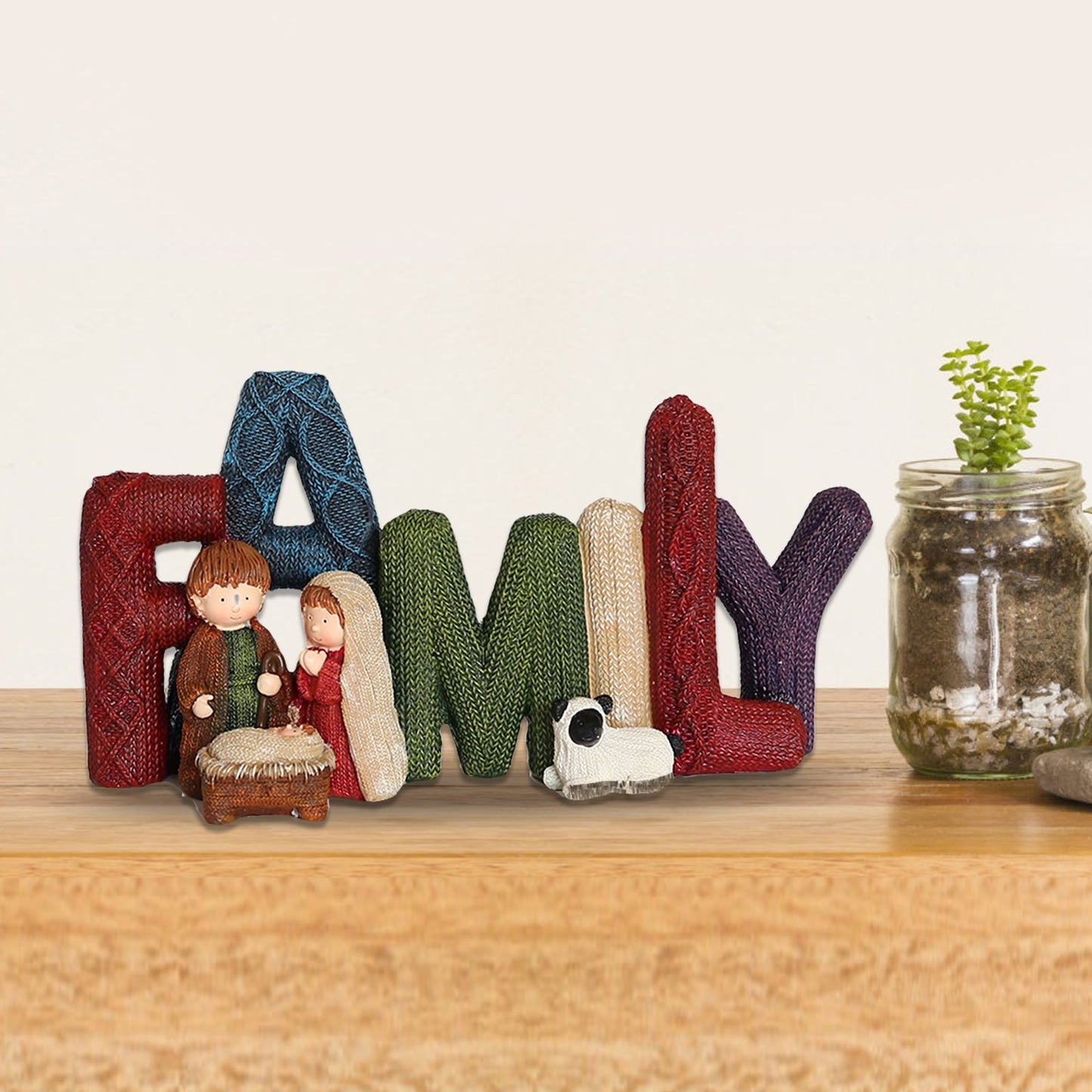 Resin LOVE/FAMILY Alphabet Figurines Desktop Ornament LOVE/FAMILY Letters Sign Statue Holiday Gifts Home Decor for Living Room